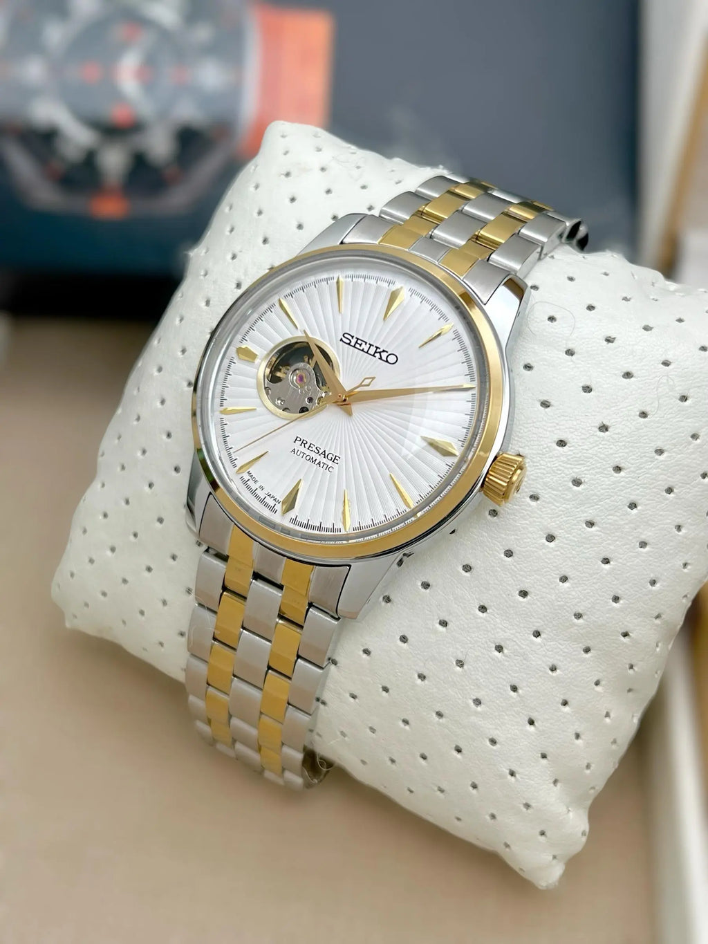 Luxury Automatic Men’s Watch – Silver & Gold Metal Strap | GreatIndiaCart greatindiacart.com