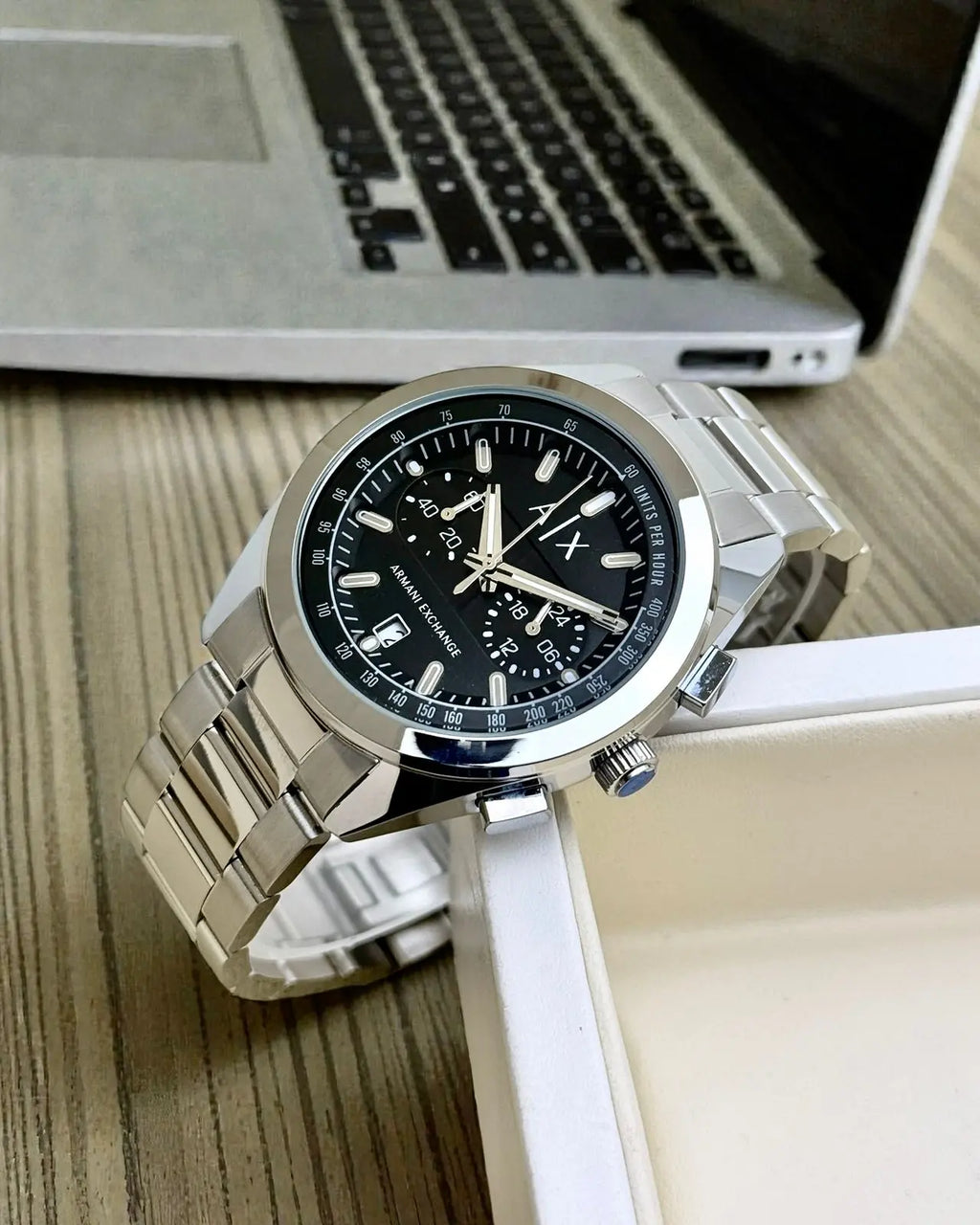 Luxury Chronograph Style Watch for Men – Metal Strap | GreatIndiaCart greatindiacart.com