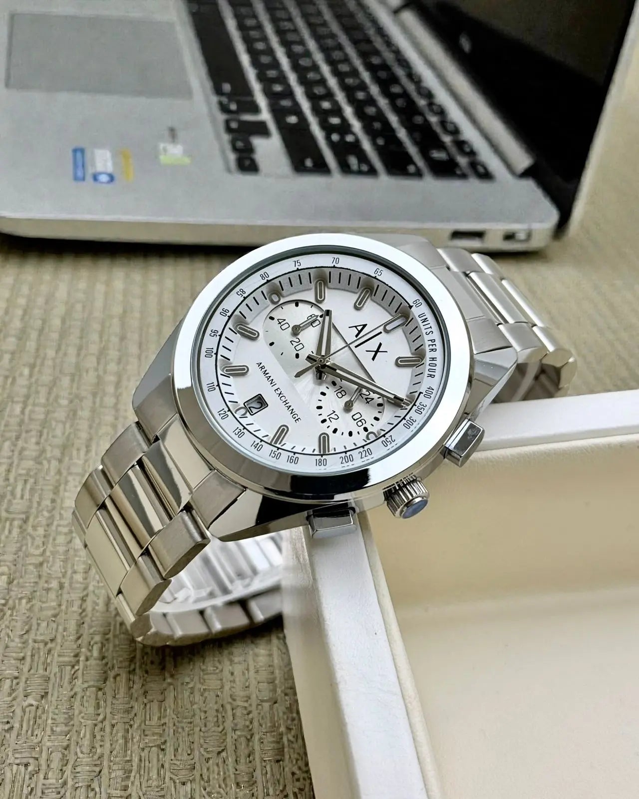 Luxury Chronograph Style Watch for Men – Metal Strap | GreatIndiaCart greatindiacart.com