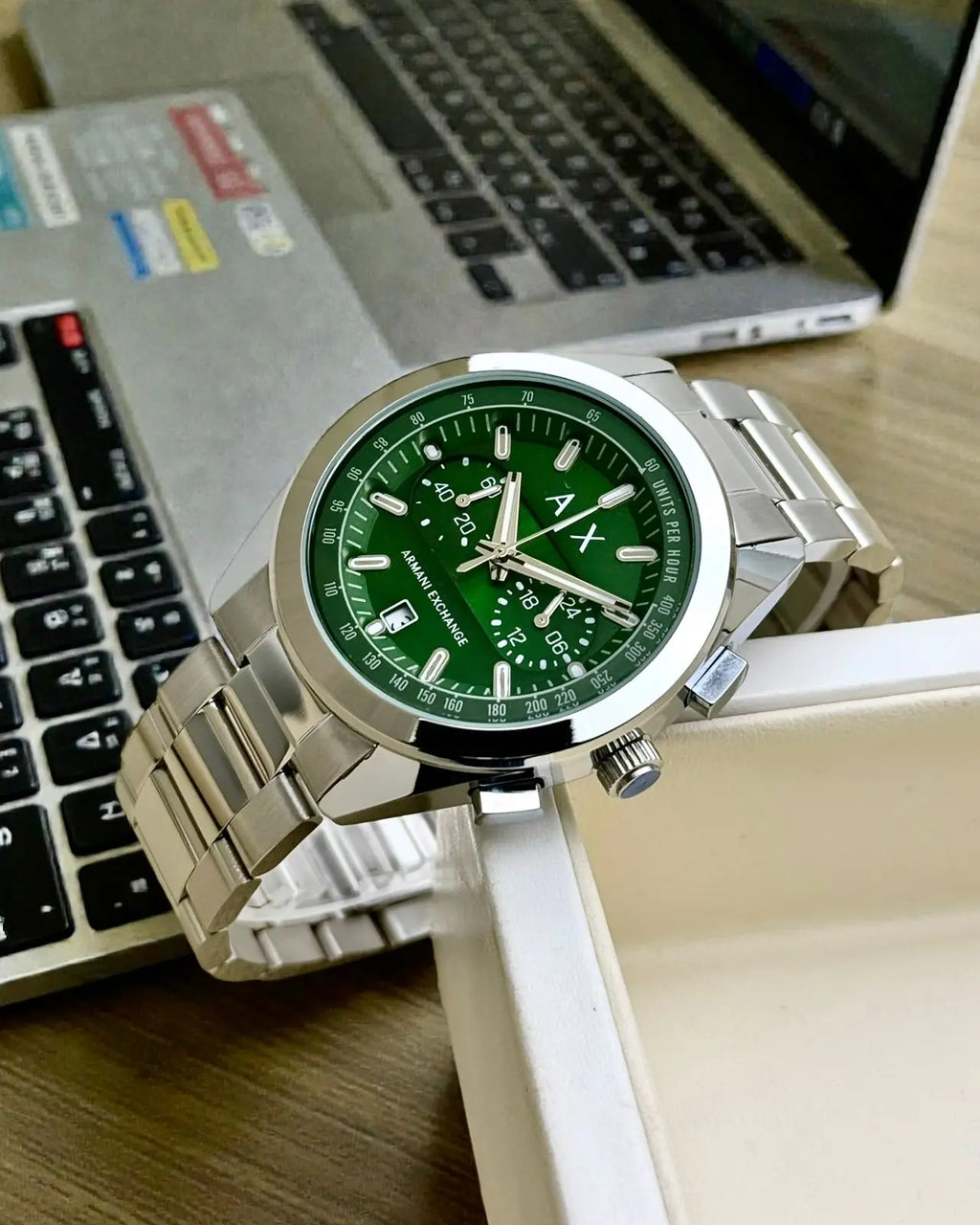 Luxury Chronograph Style Watch for Men – Metal Strap | GreatIndiaCart greatindiacart.com