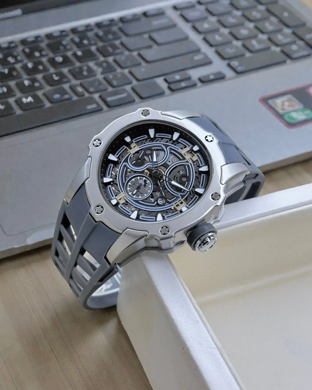 Luxury Sports Watch for Men – Rugged Design with Rubber Strap | GreatIndiaCart greatindiacart.com